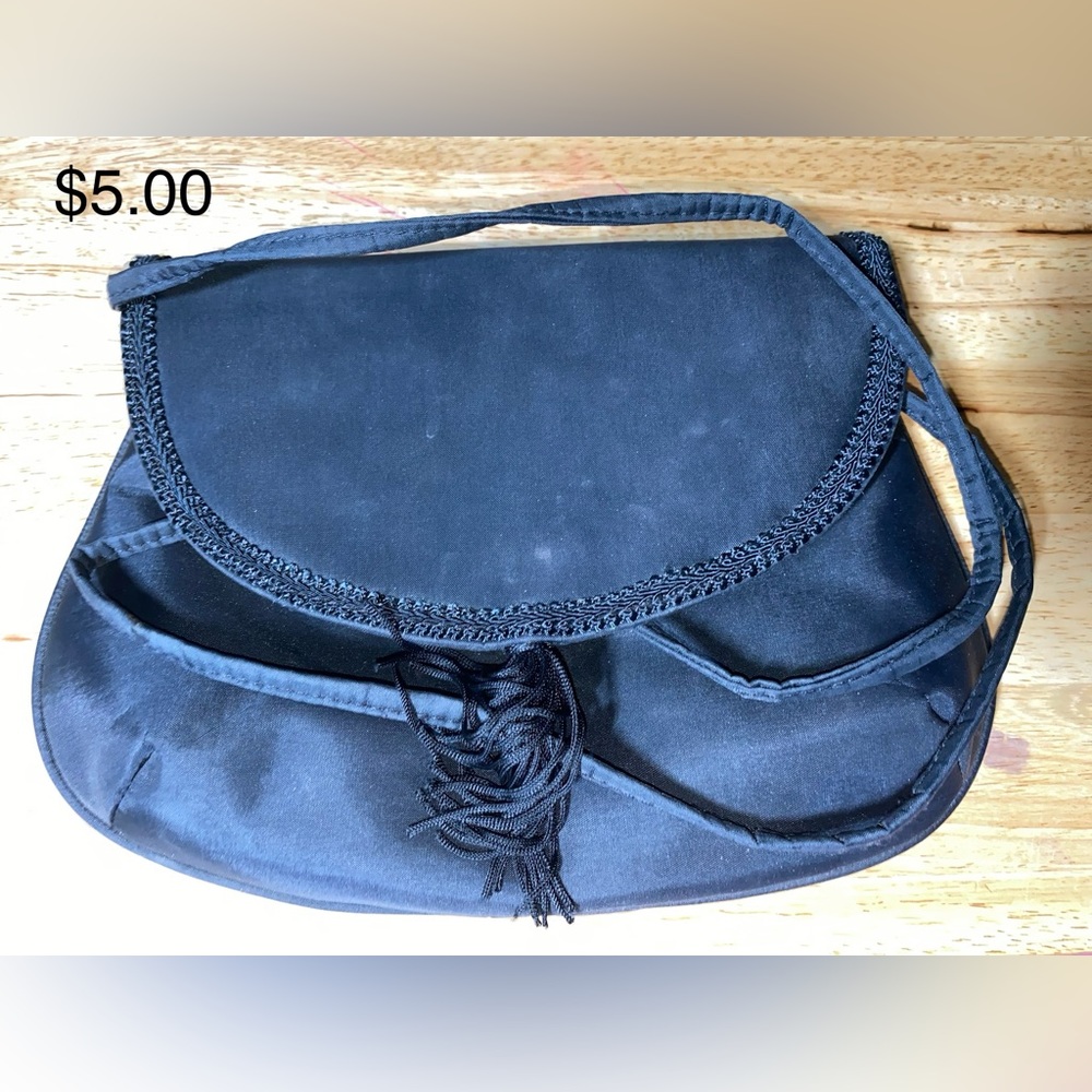 Purses - Picture 3 of 5